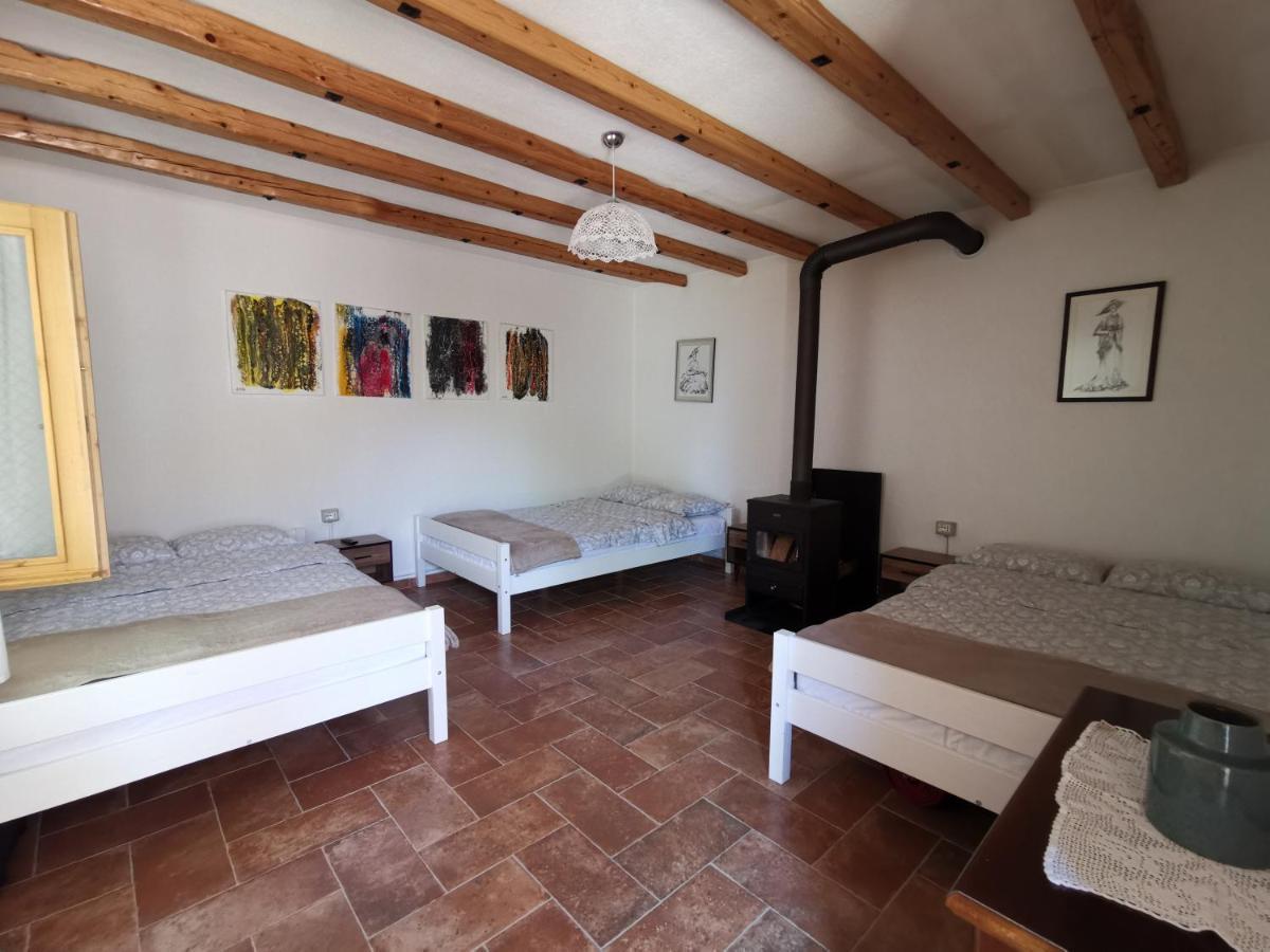 VILA RIRA - Rrajcë, Shebenik Perrenjas Bagian luar foto