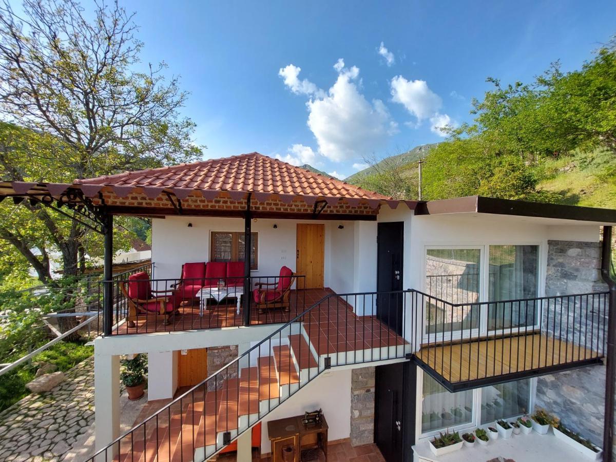VILA RIRA - Rrajcë, Shebenik Perrenjas Bagian luar foto
