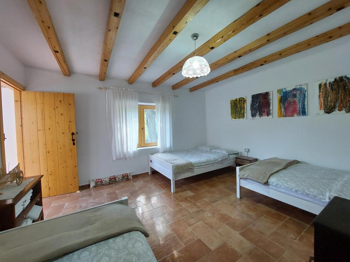 VILA RIRA - Rrajcë, Shebenik Perrenjas Bagian luar foto