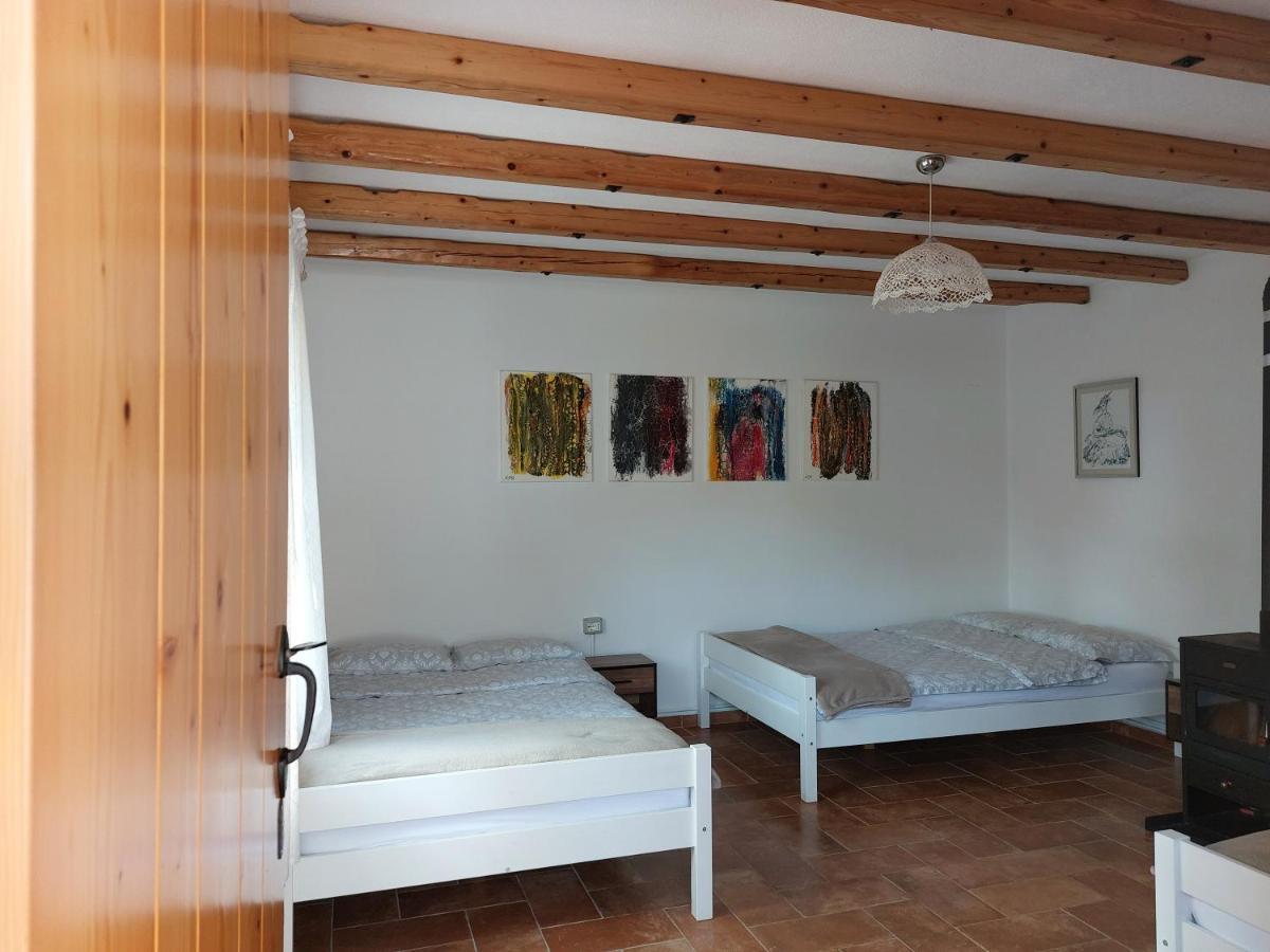 VILA RIRA - Rrajcë, Shebenik Perrenjas Bagian luar foto