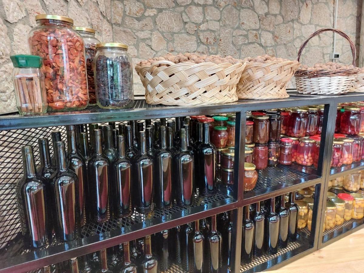 VILA RIRA - Rrajcë, Shebenik Perrenjas Bagian luar foto