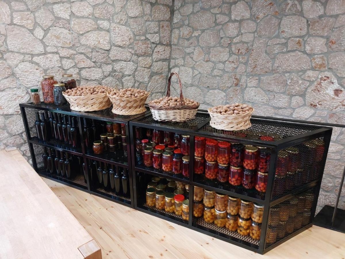 VILA RIRA - Rrajcë, Shebenik Perrenjas Bagian luar foto